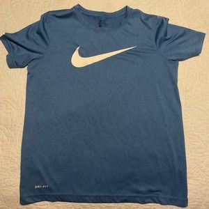 Boys blue Nike tshirt size Medium youth